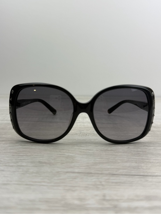 Valentino Rockstud Oversized Sunglasses Black V623S Made in Italy main image 9